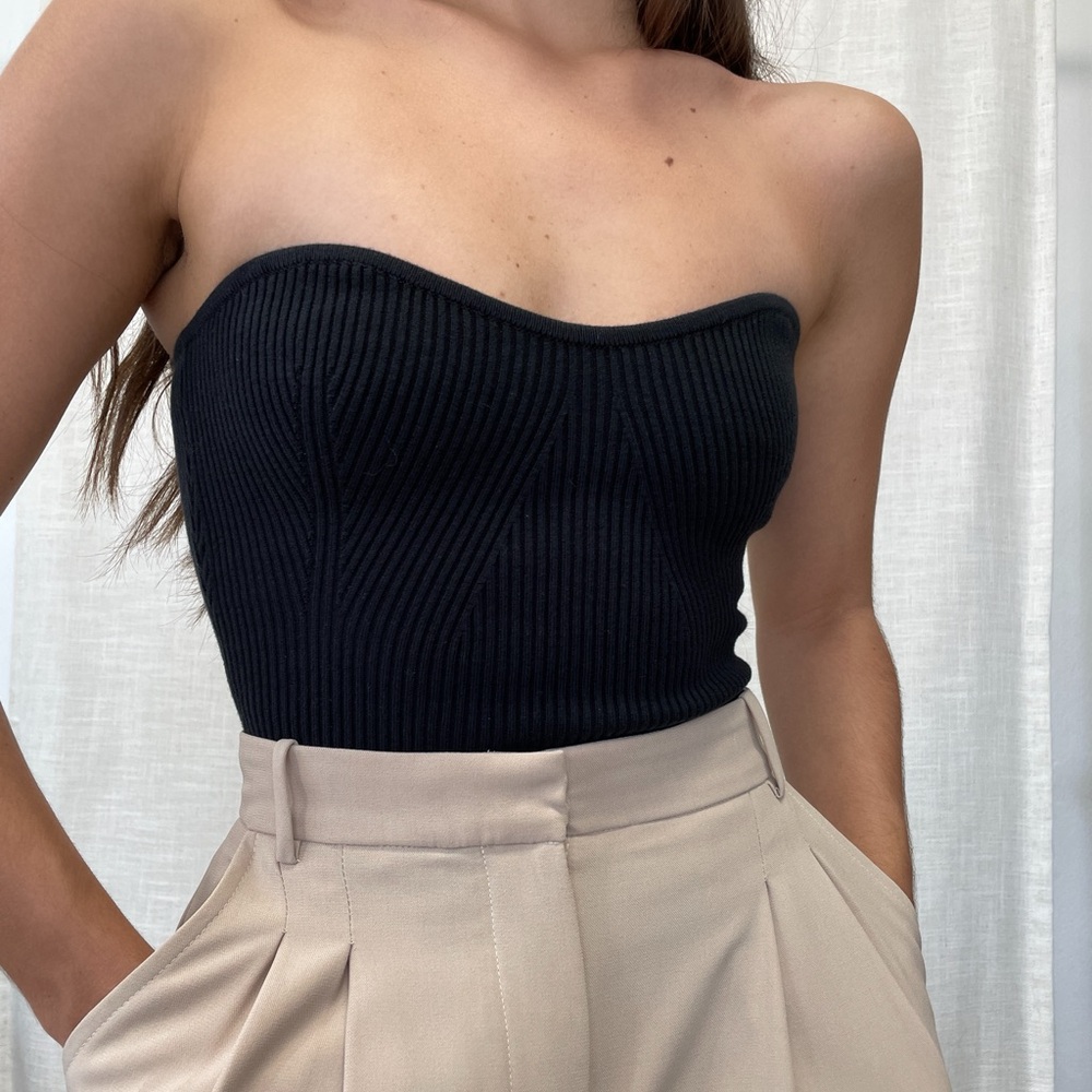 Olivaceous Black Strapless Ribbed Bustier Crop Top